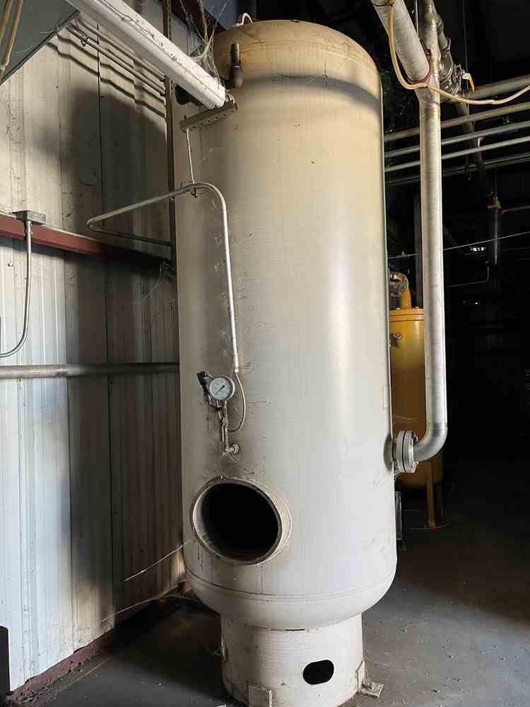 1000 Gal Silvan Industries Vertical Carbon Steel Pressure Vessel ...