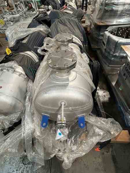 1100 Sq Ft Stainless Steel Shell & Tube Heat Exchanger