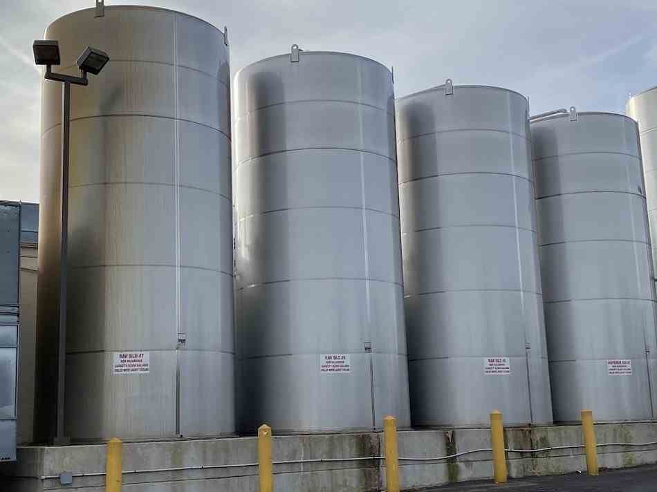 20000 Gal Mueller SS Silo | 16895 | New Used and Surplus Equipment ...