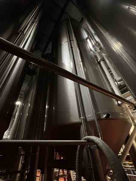 Used Mueller 16600 Gallon 304 Stainless Steel Tank