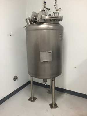 100-gal-overly-stainless-steel-pressuretank