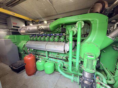 1127-kw-ge-jenbacher-gas-engine-generator
