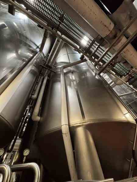 16600 Gallon Mueller Jacketed 304 Stainless Steel Tank