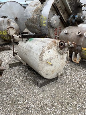 200 Gallon Vertical Carbon Steel Pressure Vessel