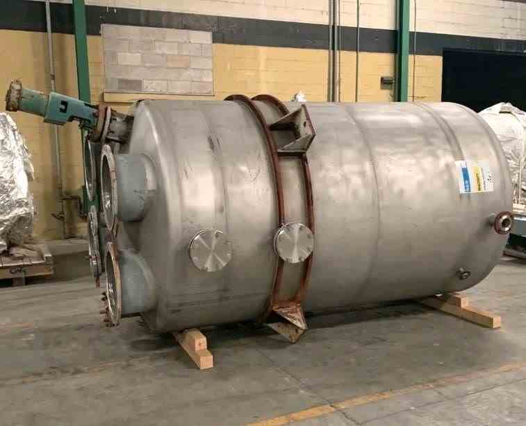 2000-gal-addison-fabricators-hastelloy-c-276-tank