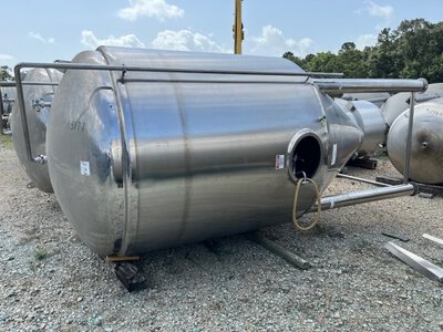 2000-gallon-brewery-fermenter-built-by-specific-mechanical-systems