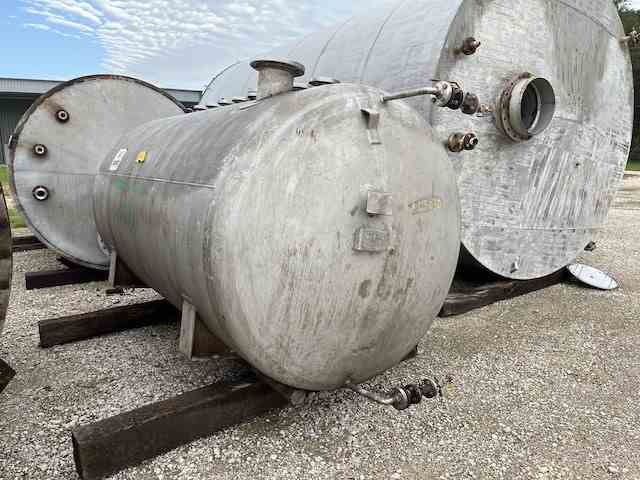 2000 Gallon Whiting Metals Pressure Horizontal Vessel