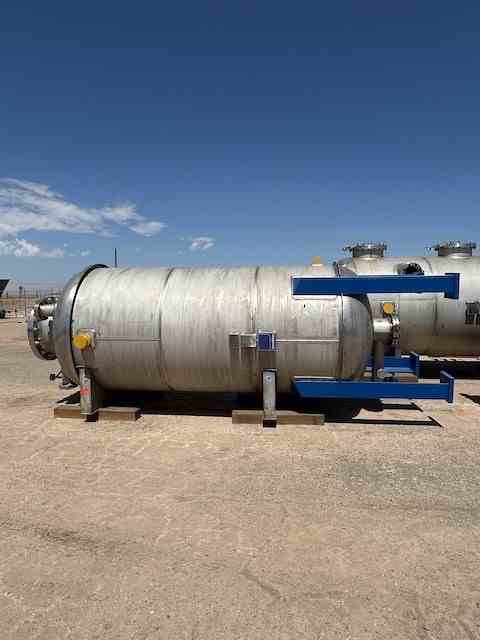 2700 Gal Equipromex 304 Stainless Steel Pressure Vessel