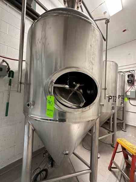 300-gal-apex-stainless-steel-tank