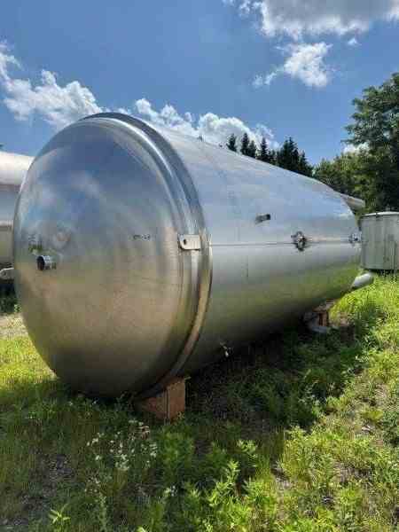 5700 Gal Mueller 304 Stainless Steel Pressure Vessel