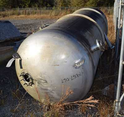 700 Gal Stainless Steel Tank