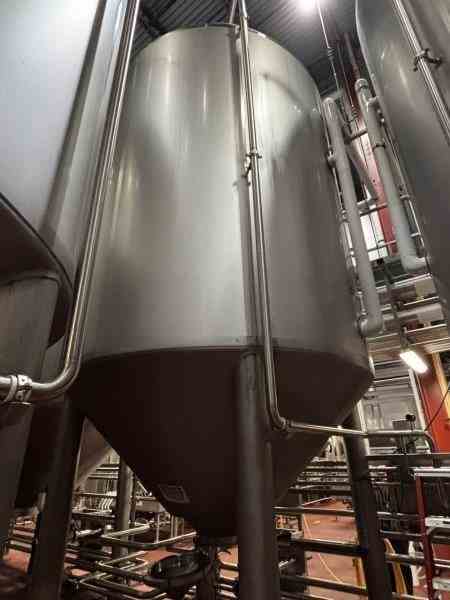 8300 Gallon Mueller 304 Stainless Steel Pressure Vessel