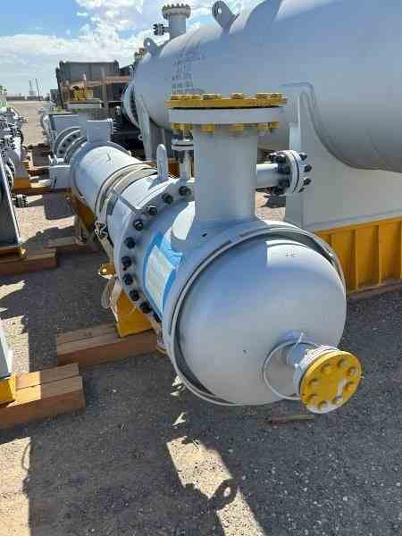 872 Sq Ft Wuxi Zhicheng Stainless Steel Shell & Tube Heat Exchanger