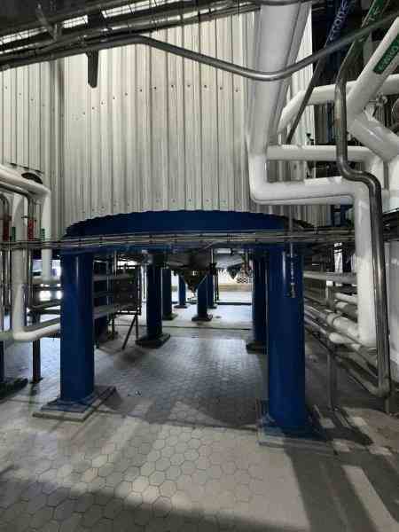 9300 Gallon Ziemann Bauer Stainless Steel Tank