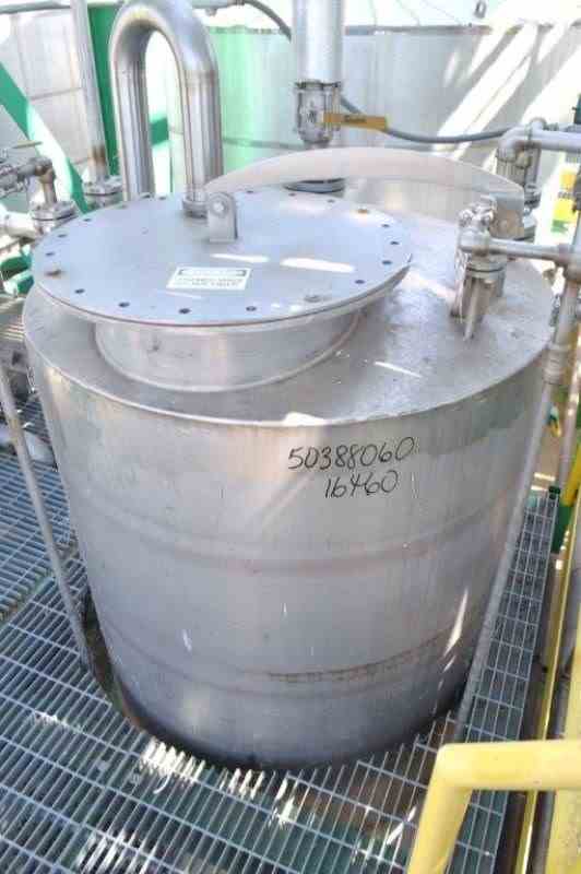 950 Gal Stainless Steel Tank