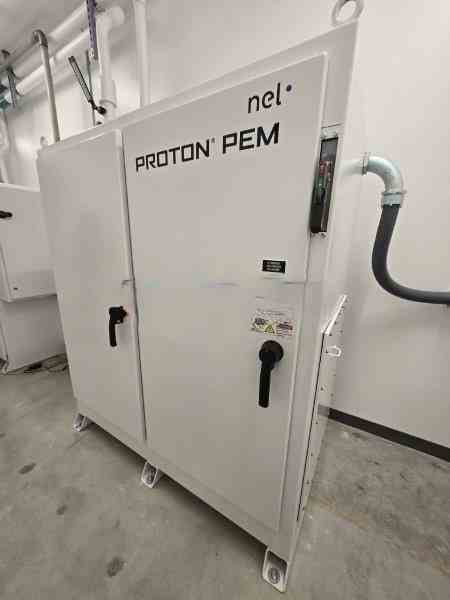 High Purity Hydrogen Generator - 10 Nm3 (380 SCF/h)